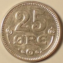 DK25-1922-2ors.JPG